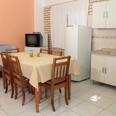 فندق Residencial Aracua بومبينهاس الغرفة الصورة