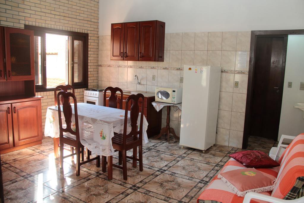فندق Residencial Aracua بومبينهاس الغرفة الصورة